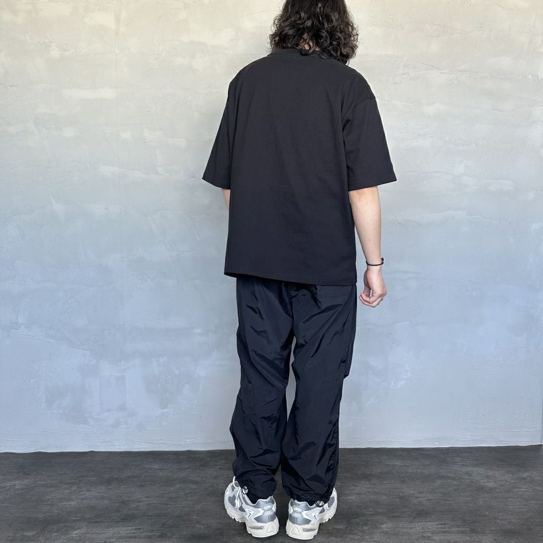 CHUMS [チャムス] ヘビーウエイトチャムスロゴTシャツ [CH01-2271] K001 BLACK &&モデル身長：173cm 着用サイズ：L&&