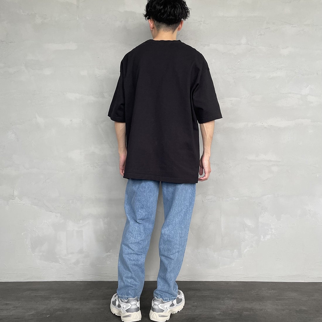 CHUMS [チャムス] ヘビーウエイトチャムスロゴTシャツ [CH01-2271] K001 BLACK &&モデル身長：168cm 着用サイズ：XL&&