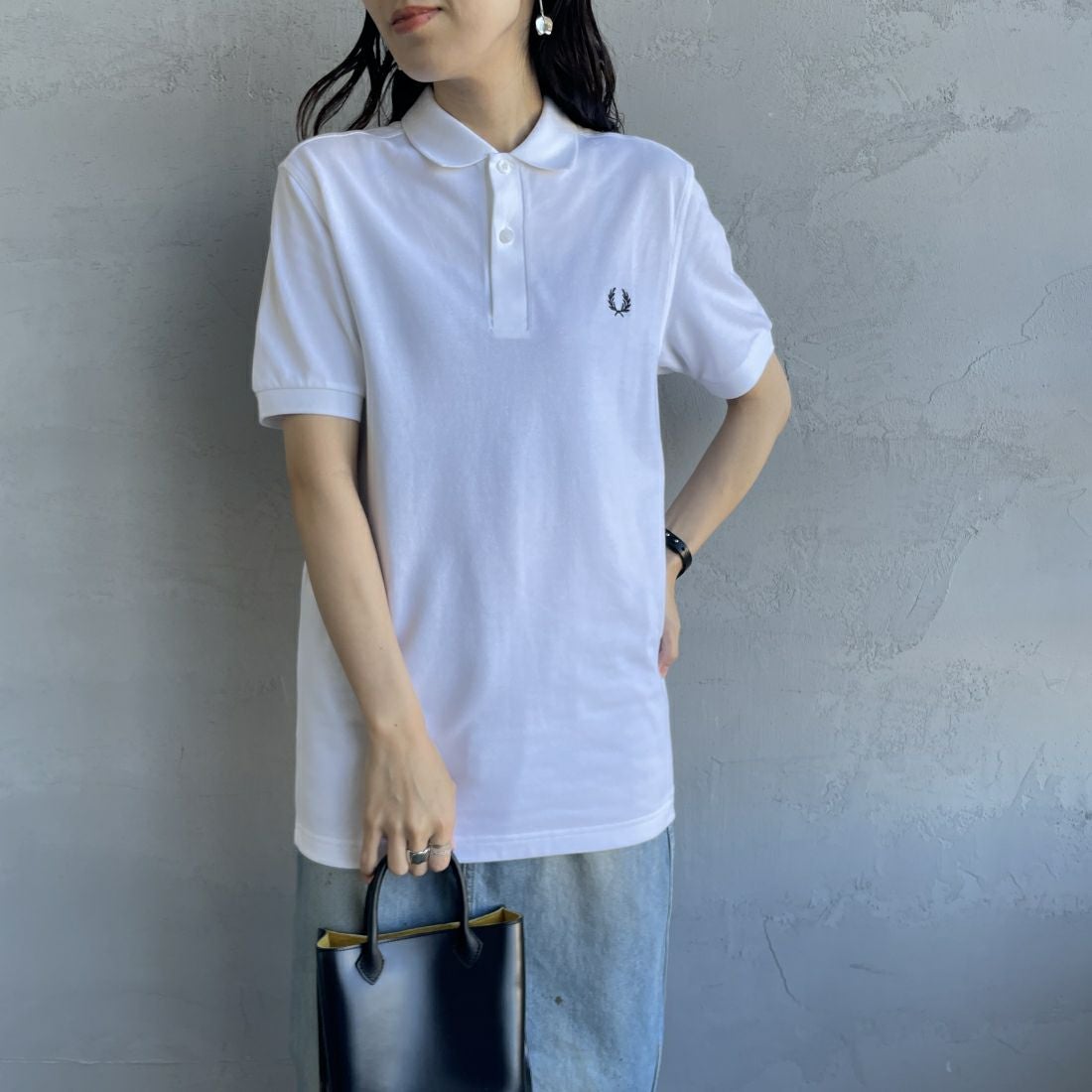 FRED PERRY [フレッドペリー] 鹿の子ポロシャツ [M6000] 100 WHITE &&モデル身長：160cm 着用サイズ：XS&&