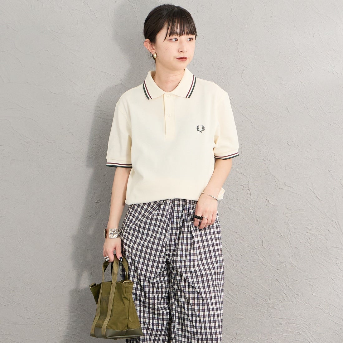 84A ECRU/&&モデル身長：150cm 着用サイズ：S&&