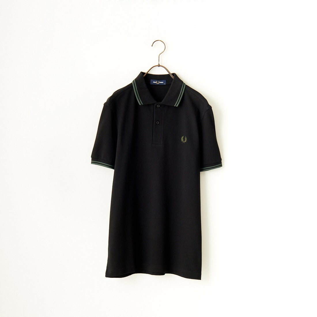 FRED PERRY [フレッドペリー] ティップライン ロゴ刺繍ポロシャツ