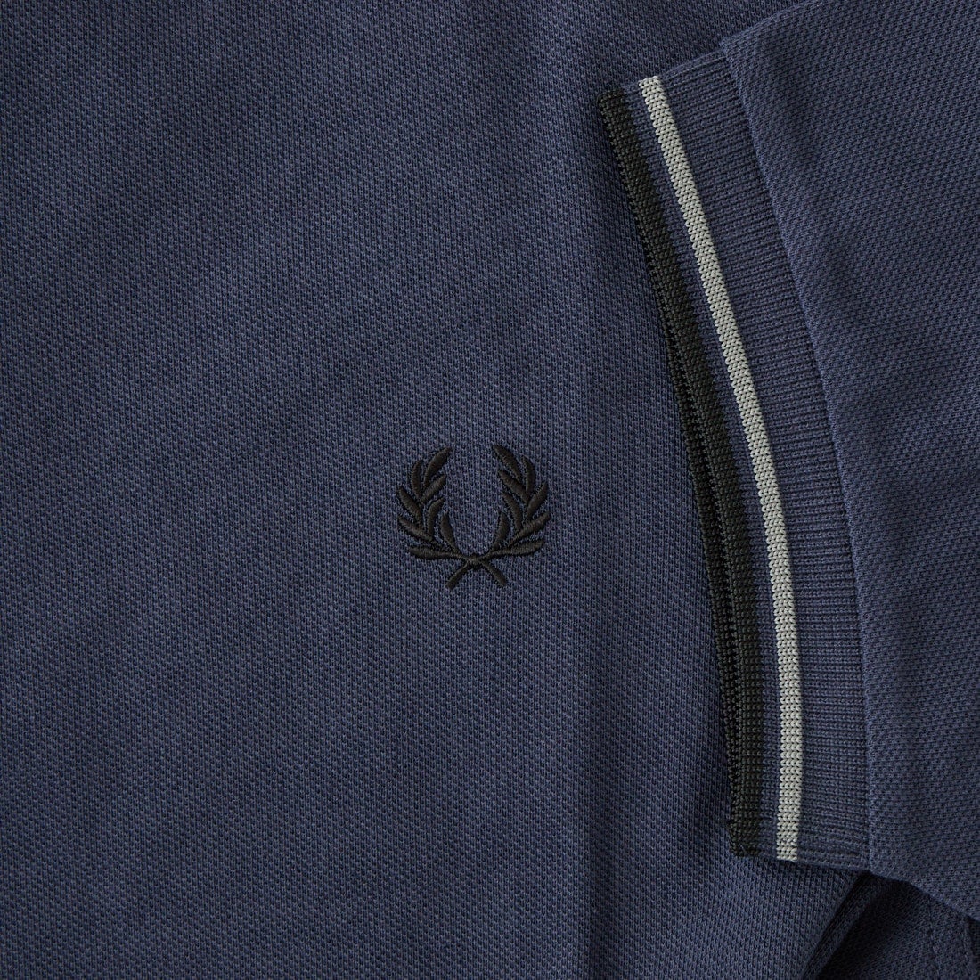 FRED PERRY [フレッドペリー] ティップライン ロゴ刺繍ポロシャツ [M3600] 01B DARK A