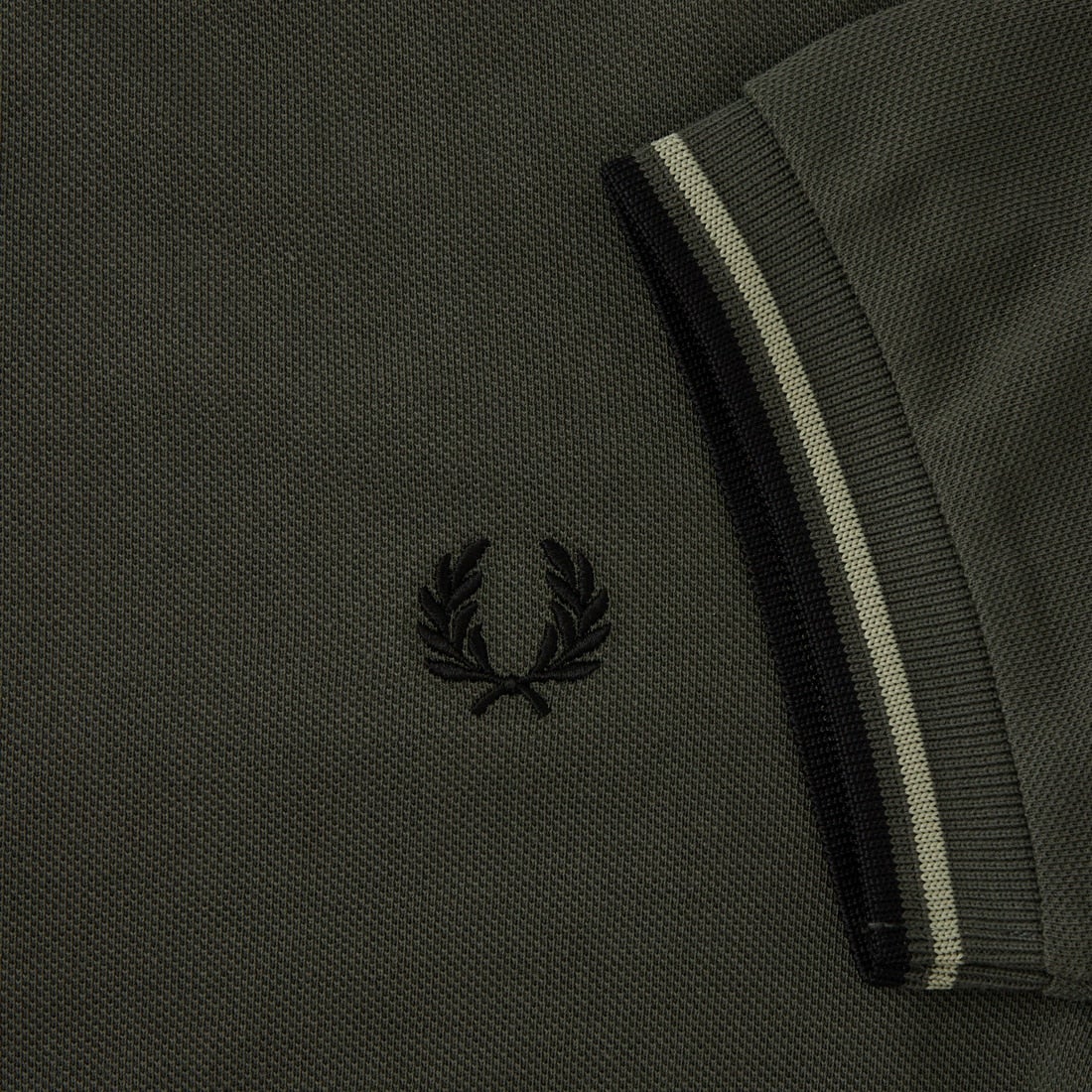 FRED PERRY [フレッドペリー] ティップライン ロゴ刺繍ポロシャツ [M3600] 04B FIELD