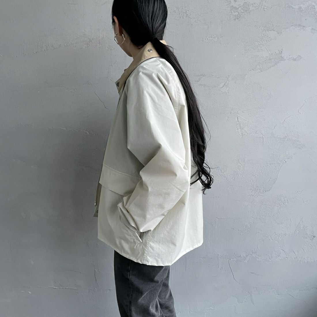 Barbour [バブアー] BORROWDALE / ボロウデイル ショートブルゾン [241MCAG013] 2 LT.BEG&&モデル身長：156cm　着用サイズ：36&&