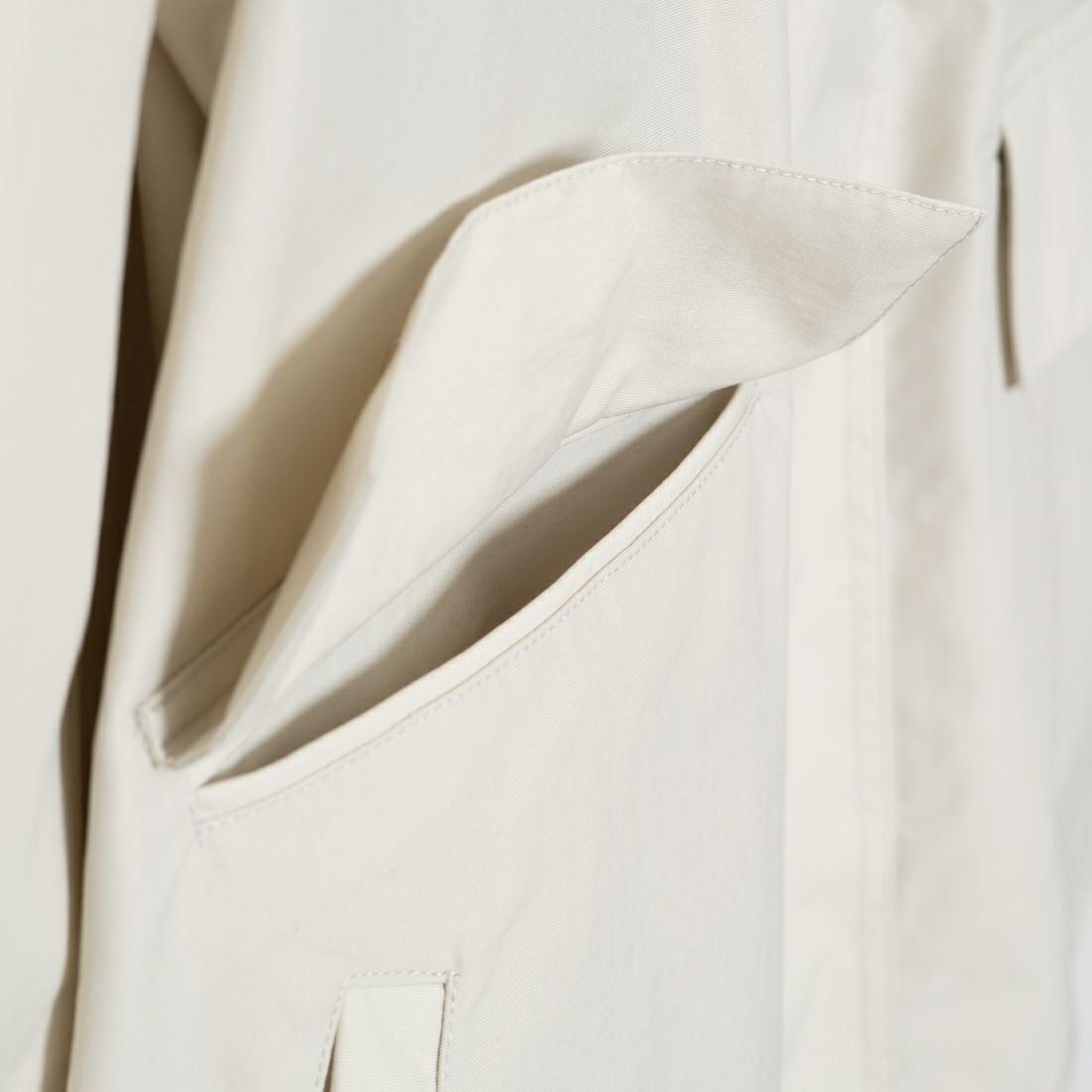 Barbour [バブアー] BORROWDALE / ボロウデイル ショートブルゾン [241MCAG013] 2 LT.BEG