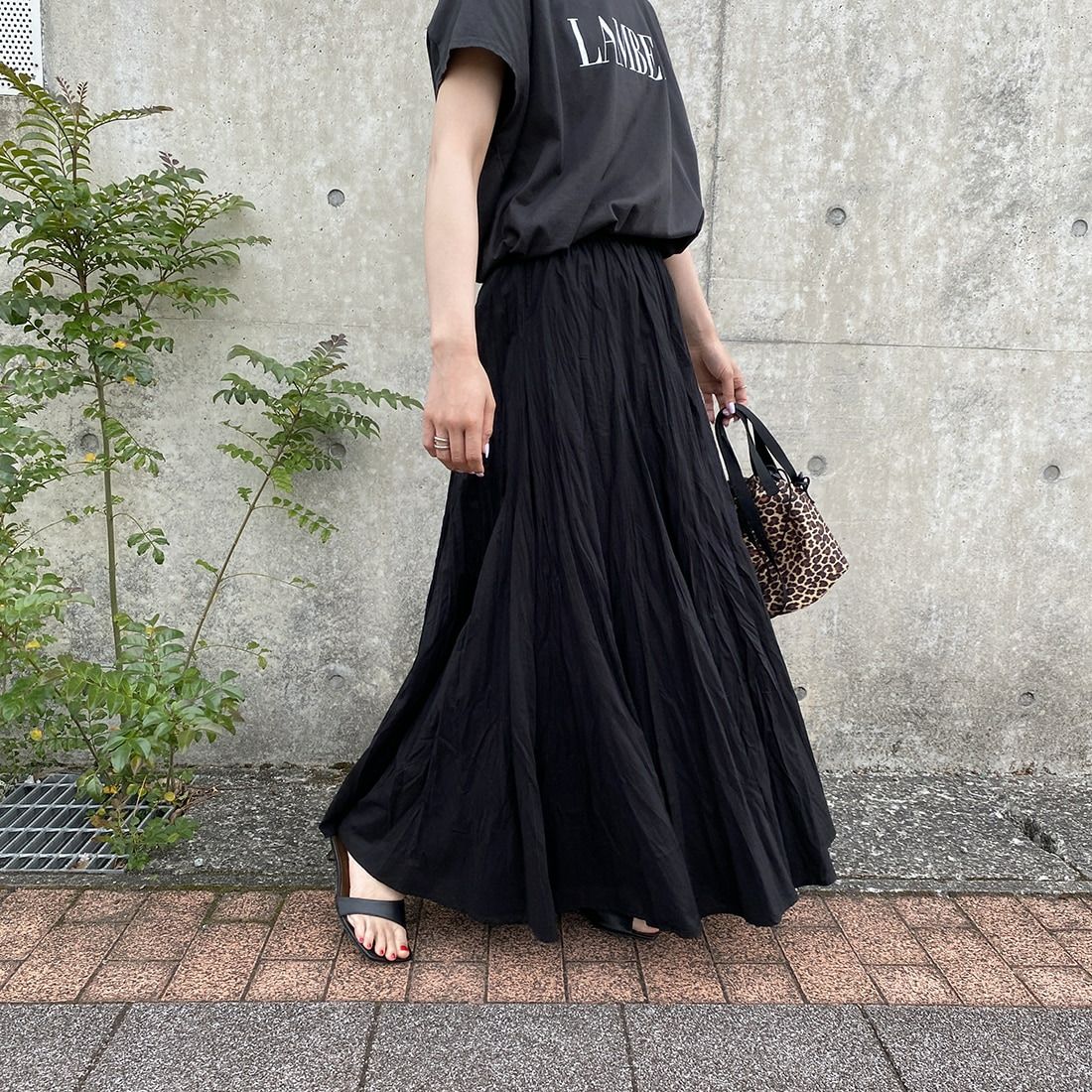 mizuiro ind [ミズイロインド] ボリュームフレアスカート [3-260010] 99 BLACK &&モデル身長：156cm 着用サイズ：F&&