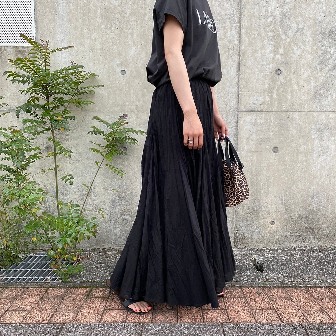 mizuiro ind [ミズイロインド] ボリュームフレアスカート [3-260010] 99 BLACK &&モデル身長：156cm 着用サイズ：F&&