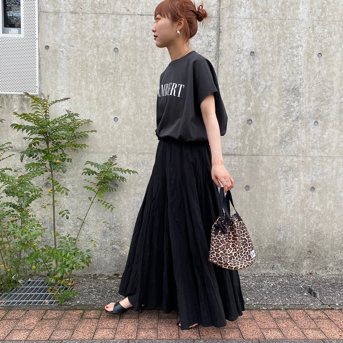 mizuiro ind [ミズイロインド] ボリュームフレアスカート [3-260010] 99 BLACK &&モデル身長：156cm 着用サイズ：F&&