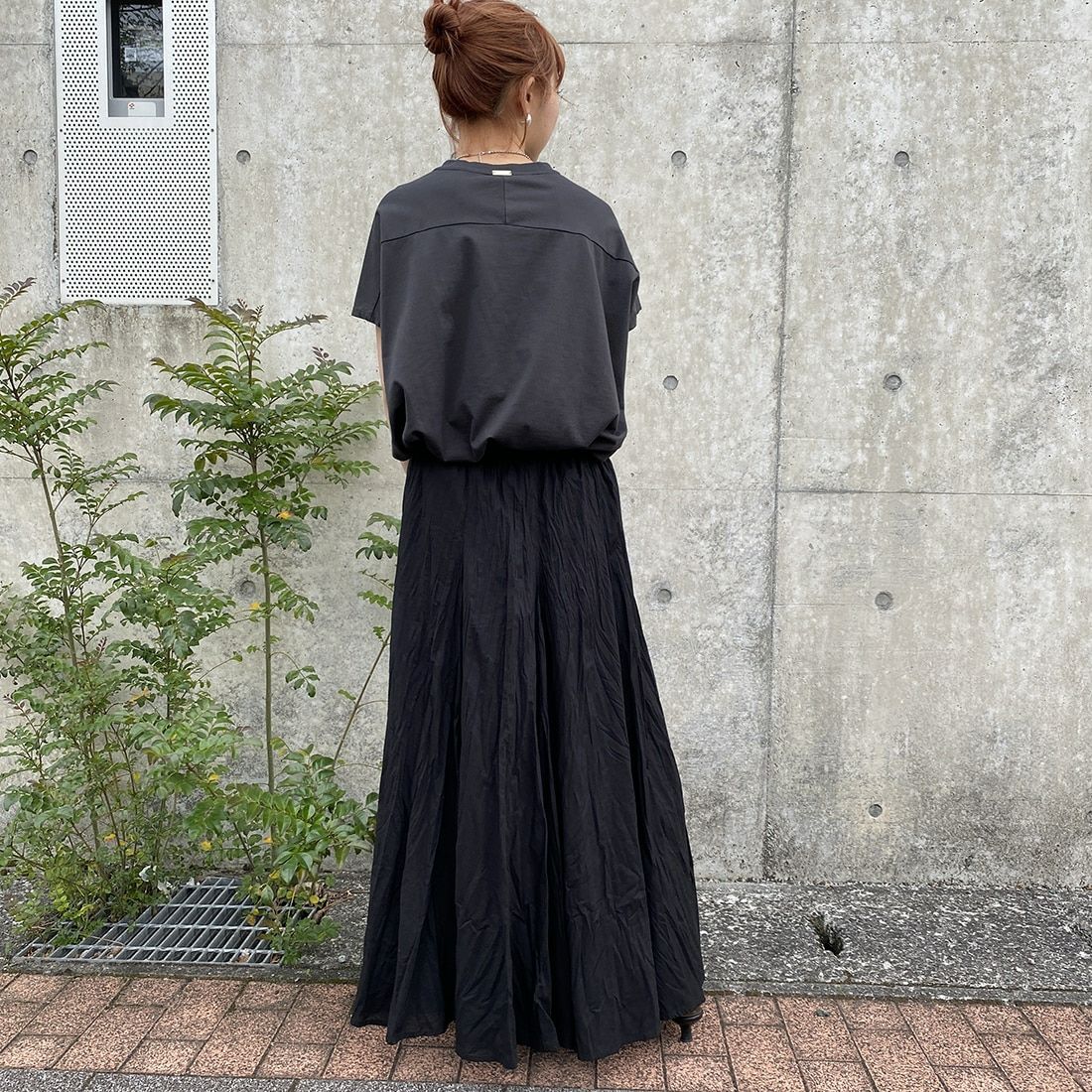 mizuiro ind [ミズイロインド] ボリュームフレアスカート [3-260010] 99 BLACK &&モデル身長：156cm 着用サイズ：F&&