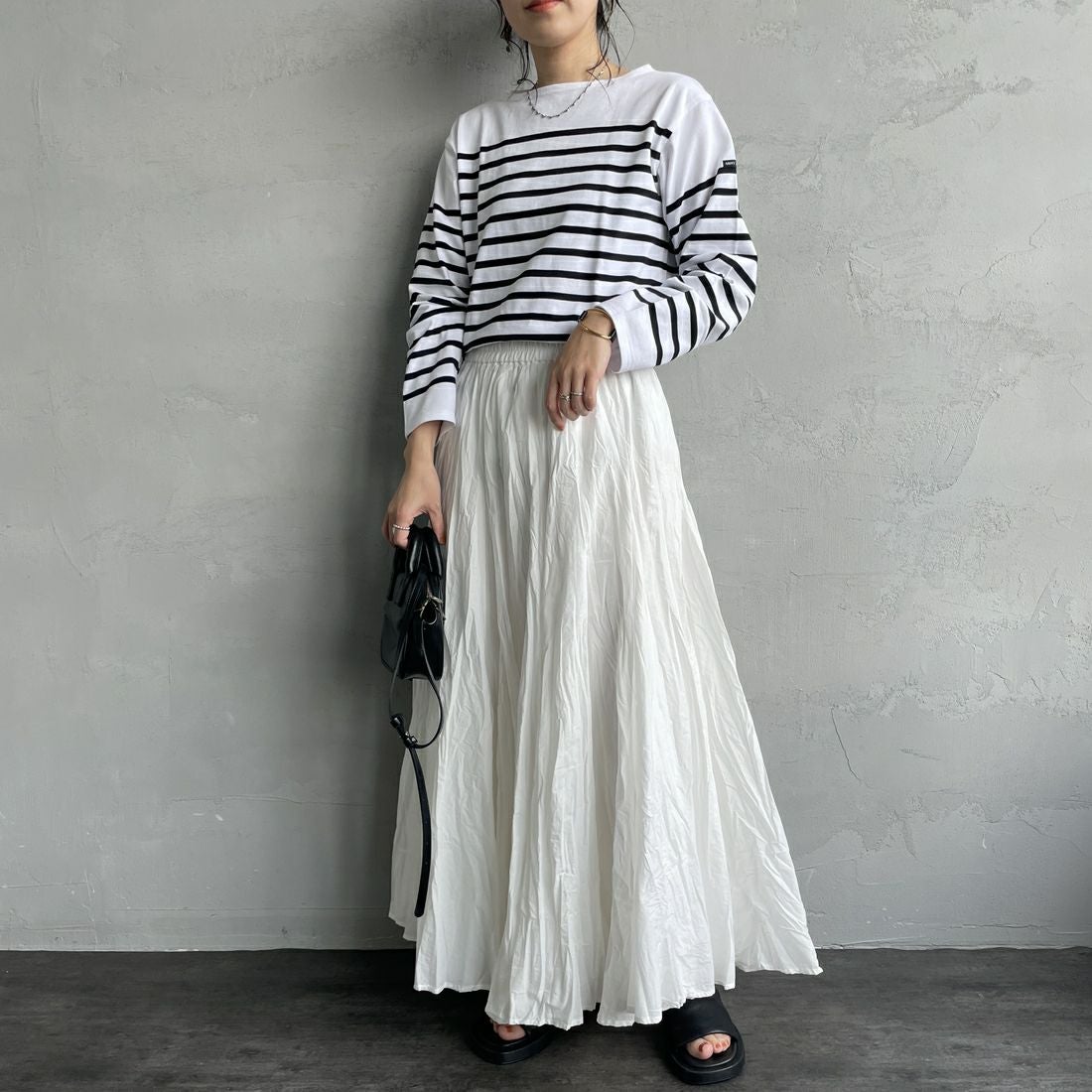 mizuiro ind [ミズイロインド] ボリュームフレアスカート [3-260010] 11 O.WHITE &&モデル身長：160cm 着用サイズ：F&&