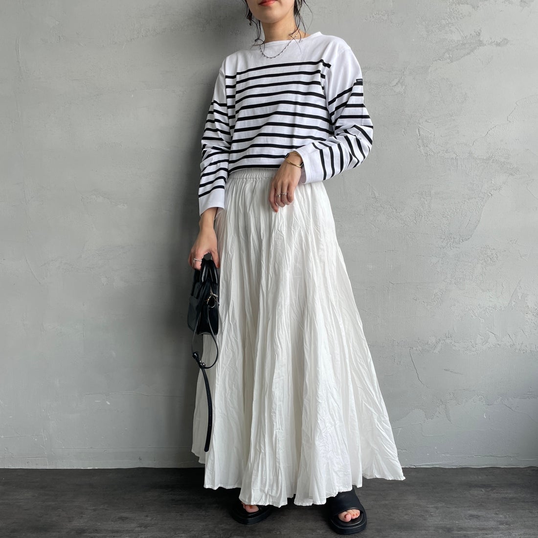 mizuiro ind [ミズイロインド] ボリュームフレアスカート [3-260010] 11 O.WHITE &&モデル身長：160cm 着用サイズ：F&&