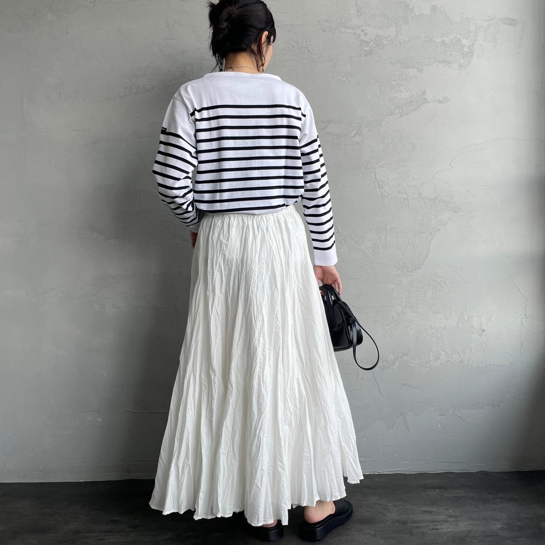 mizuiro ind [ミズイロインド] ボリュームフレアスカート [3-260010] 11 O.WHITE &&モデル身長：160cm 着用サイズ：F&&