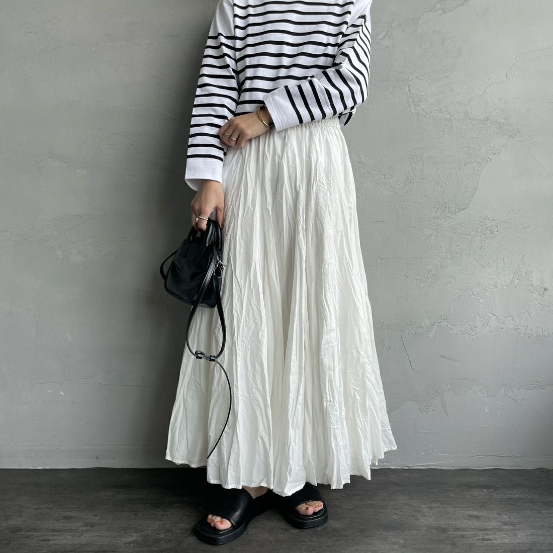 mizuiro ind [ミズイロインド] ボリュームフレアスカート [3-260010] 11 O.WHITE &&モデル身長：160cm 着用サイズ：F&&