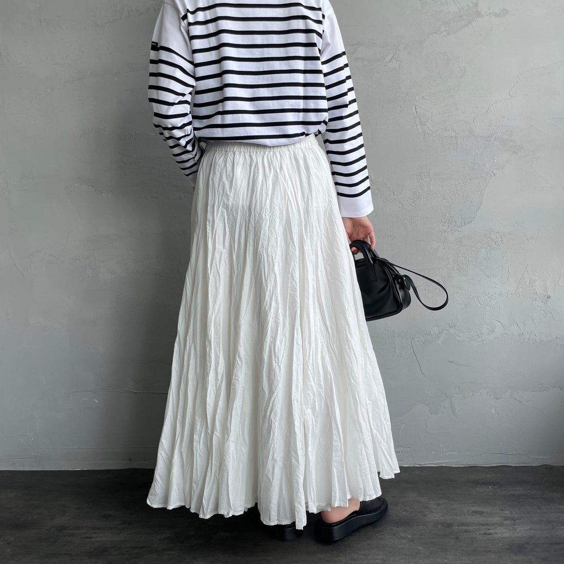 mizuiro ind [ミズイロインド] ボリュームフレアスカート [3-260010] 11 O.WHITE &&モデル身長：160cm 着用サイズ：F&&