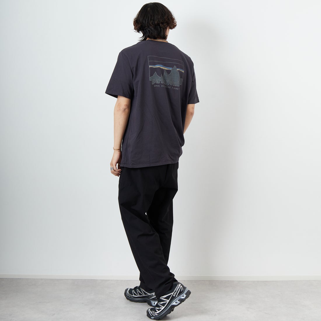 patagonia [パタゴニア] メンズ 73 スカイライン オーガニックTシャツ [37534] INBK &&モデル身長：179cm 着用サイズ：L&&