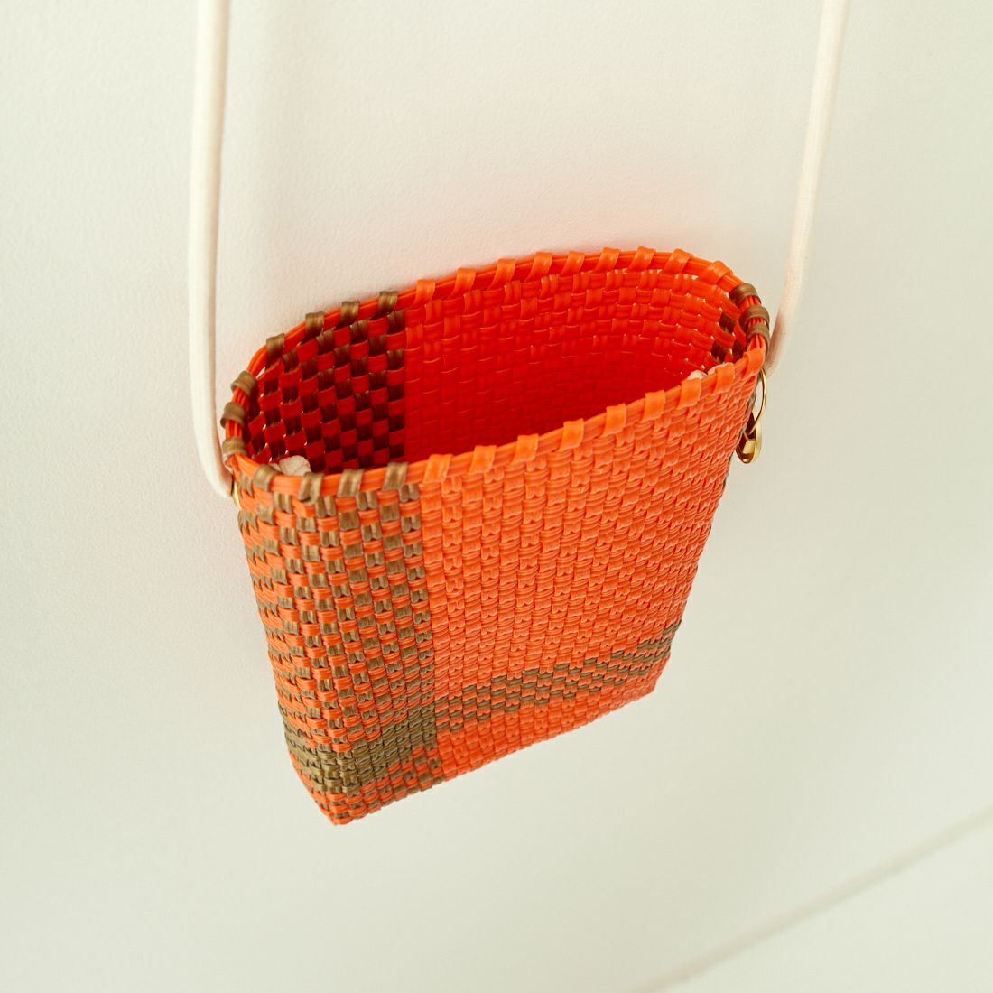 Letra [レトラ] メルカドポーチ CROSS LINE [610750711] ORG/GLD