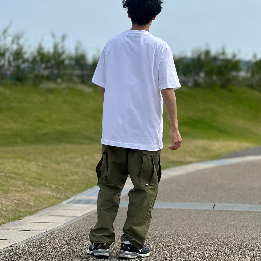 LACOSTE [ラコステ] アウトラインクロックポケットTシャツ [TH5581] 001 WHITE&&モデル身長：168cm 着用サイズ：6&&