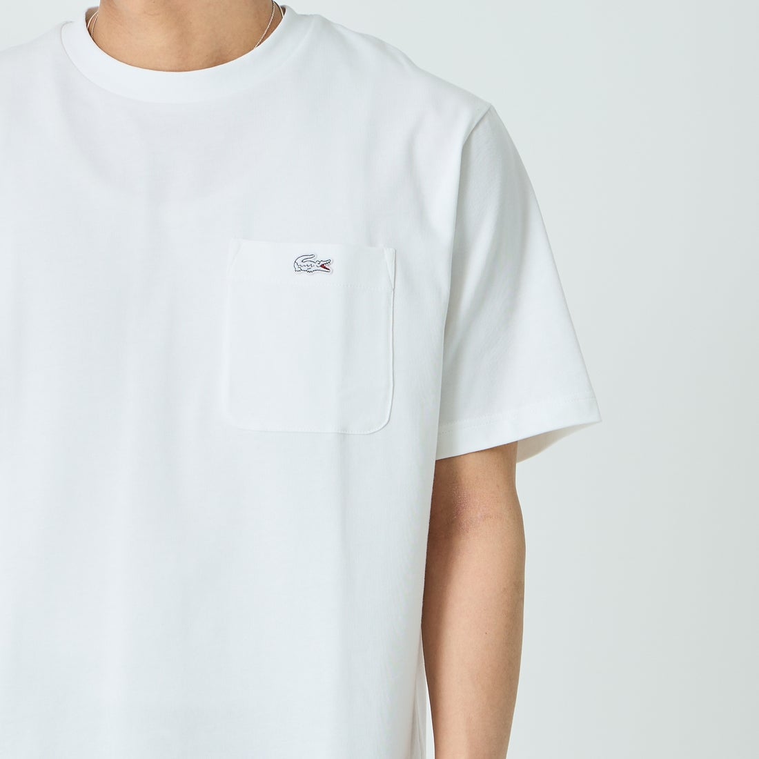 LACOSTE [ラコステ] アウトラインクロックポケットTシャツ [TH5581] 001 WHITE