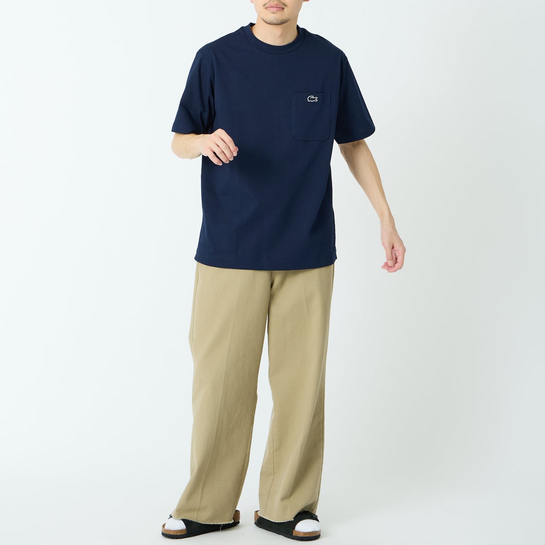 LACOSTE [ラコステ] アウトラインクロックポケットTシャツ [TH5581] 166 NAVY &&モデル身長：168cm 着用サイズ：4&&