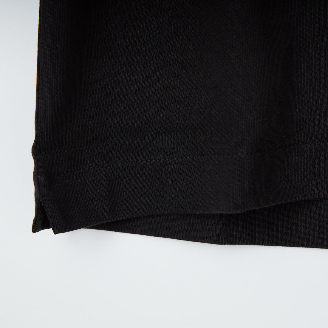 LACOSTE [ラコステ] アウトラインクロックポケットTシャツ [TH5581] 031 BLACK