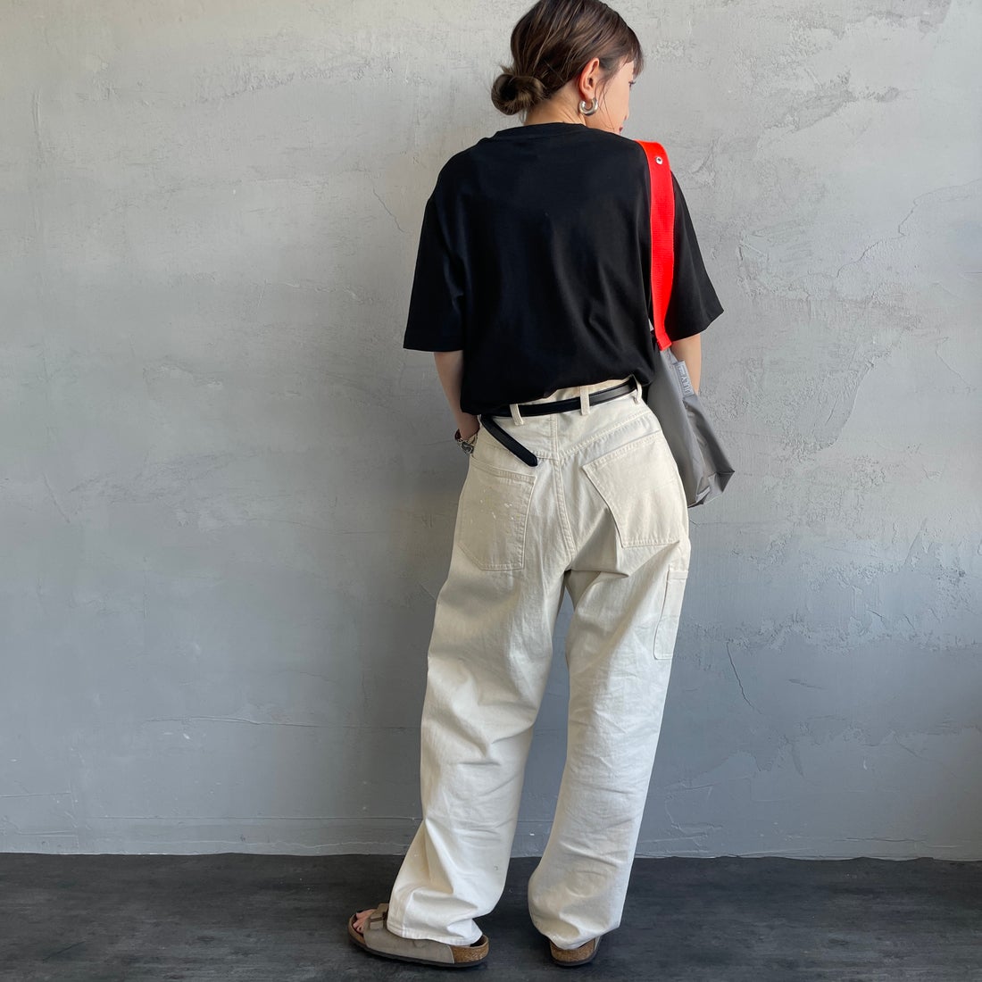 LACOSTE [ラコステ] アウトラインクロックポケットTシャツ [TH5581] 031 BLACK &&モデル身長：150cm 着用サイズ：2&&