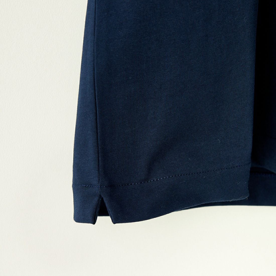 LACOSTE [ラコステ] アウトラインクロックポケットTシャツ [TH5581] 166 NAVY