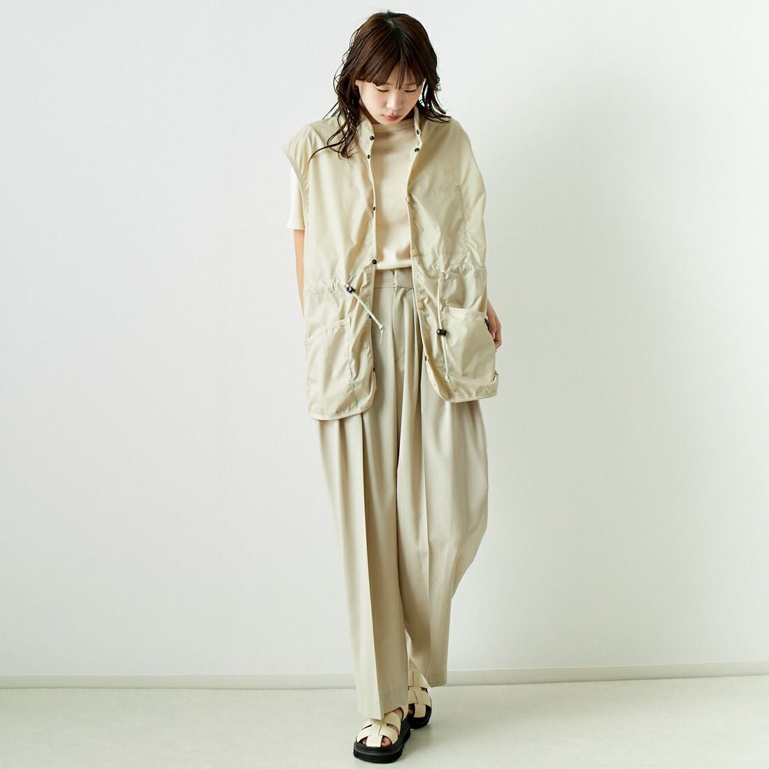 LAVENHAM [ラベンハム] ギャザーウエストベスト [LV7041] I17 NATURA &&モデル身長：167cm 着用サイズ：M&&