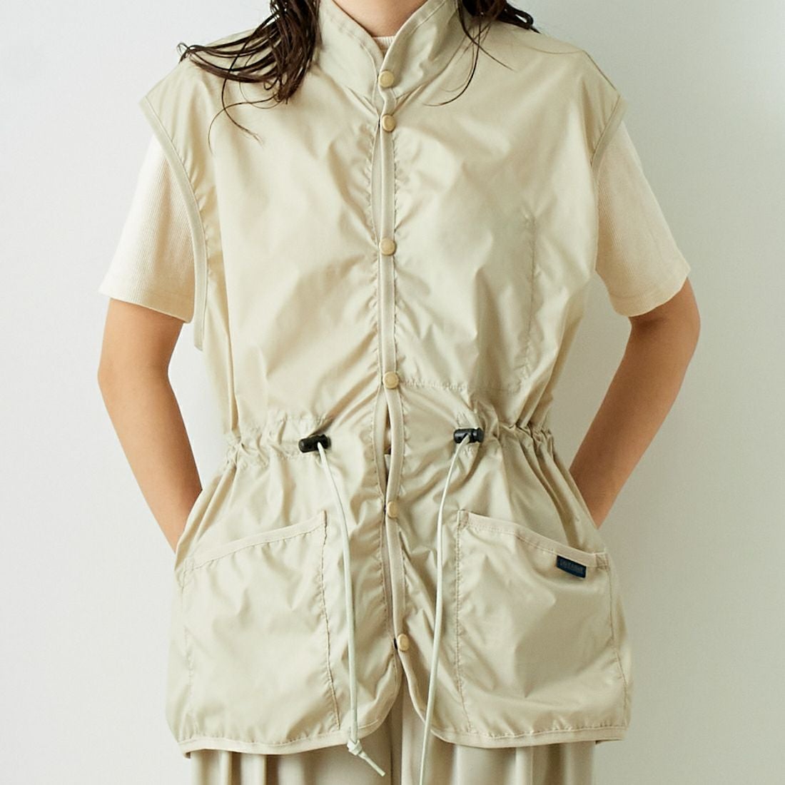 LAVENHAM [ラベンハム] ギャザーウエストベスト [LV7041] I17 NATURA &&モデル身長：167cm 着用サイズ：M&&