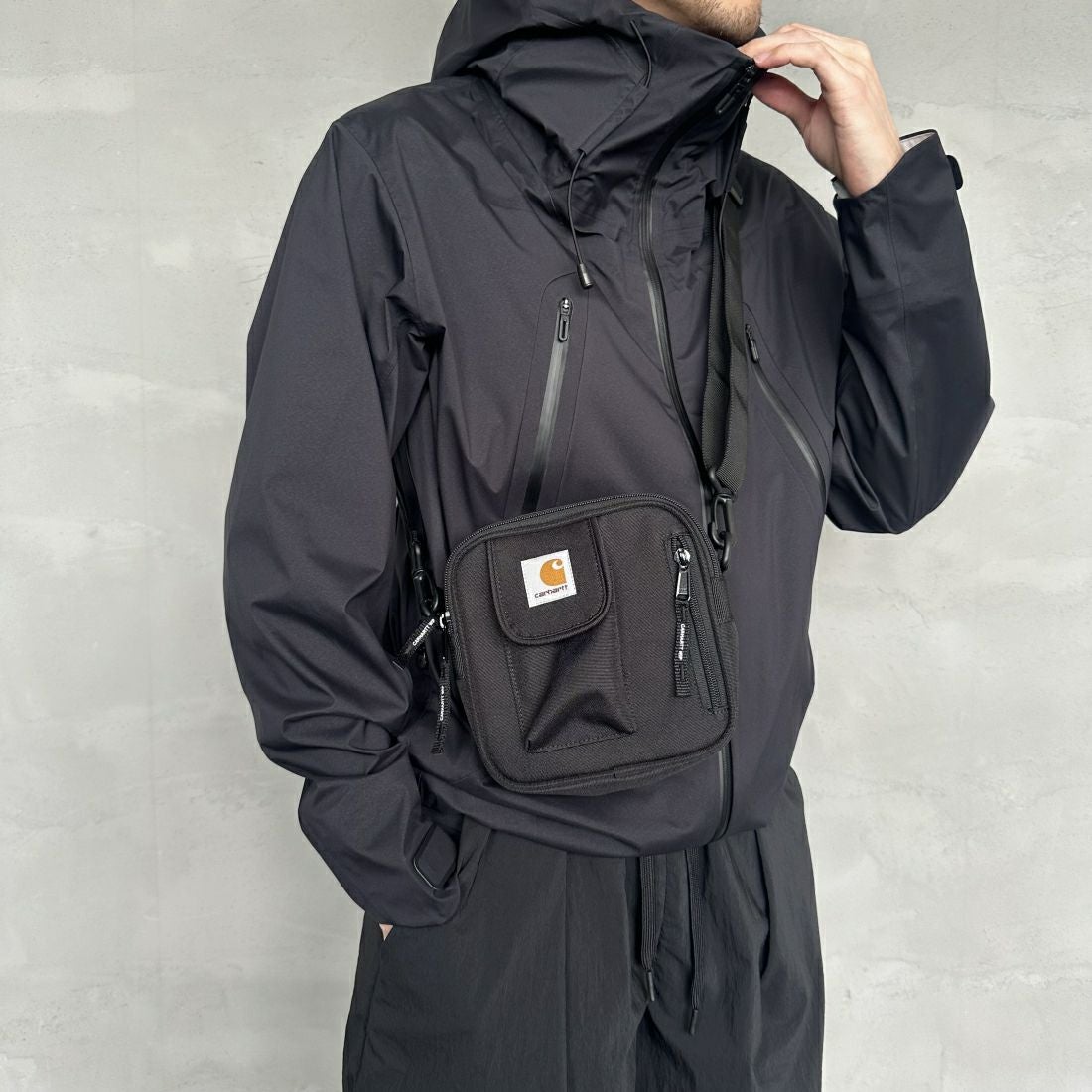 carhartt WIP [カーハートダブリューアイピー] エッセンシャル ショルダーバッグ [I031470] BLACK