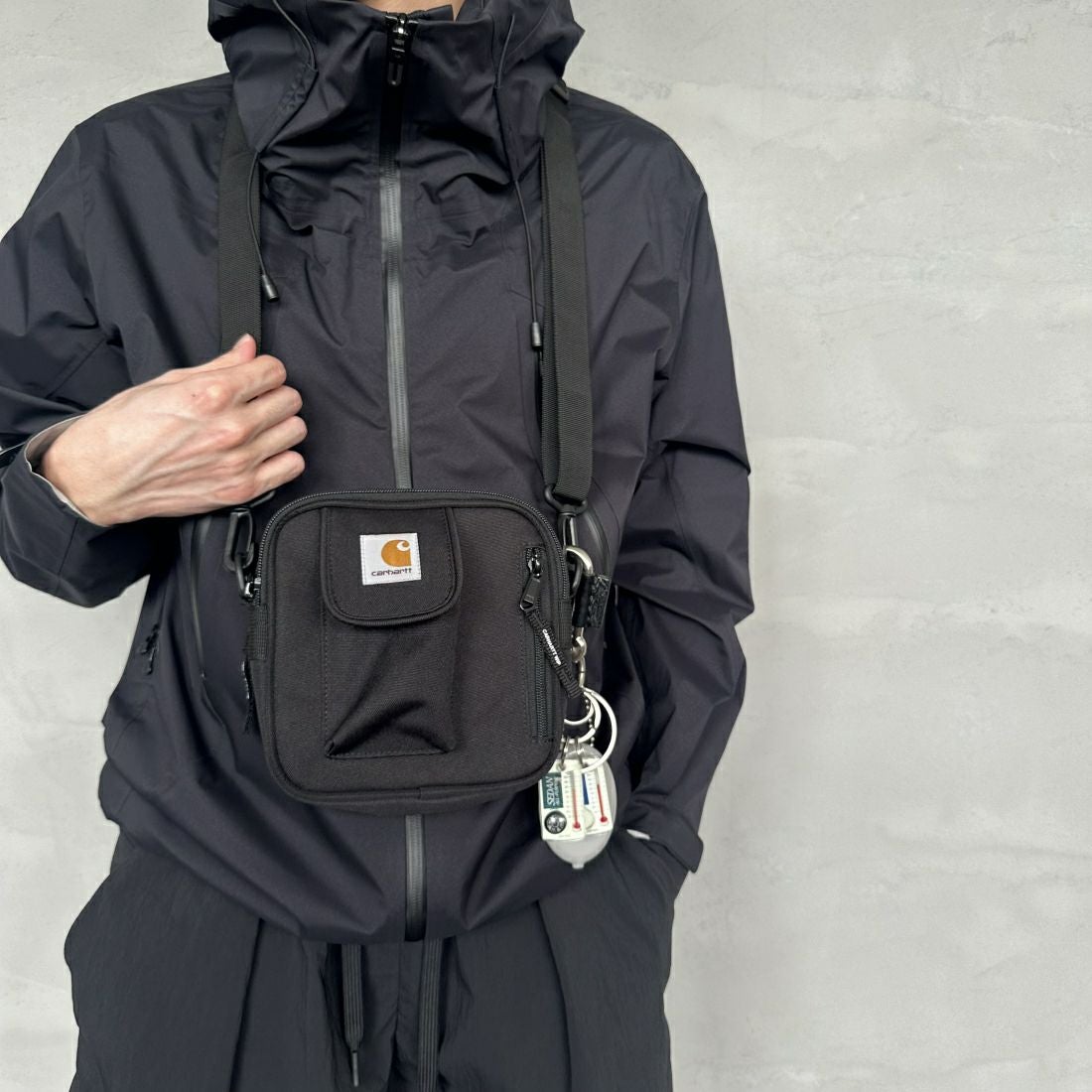 carhartt WIP [カーハートダブリューアイピー] エッセンシャル ショルダーバッグ [I031470] BLACK
