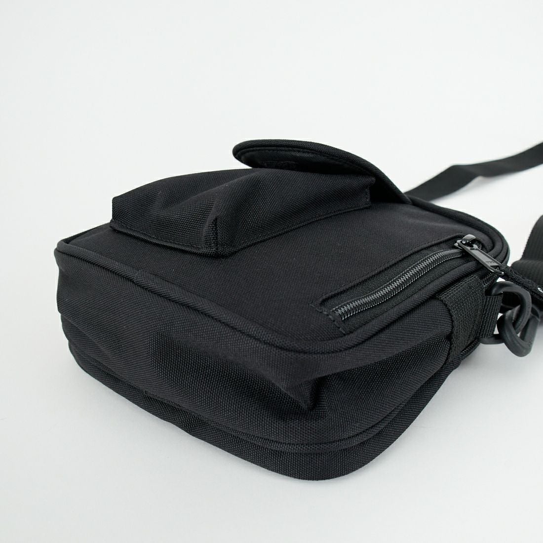 carhartt WIP [カーハートダブリューアイピー] エッセンシャル ショルダーバッグ [I031470] BLACK