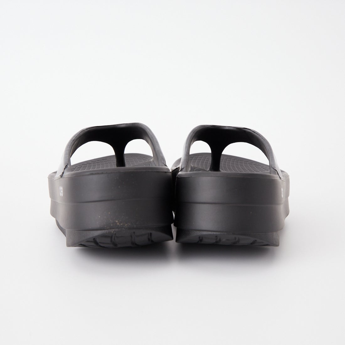 OOFOS [ウーフォス] OOMEGA(ウーメガ) [OOMEGA] BLACK