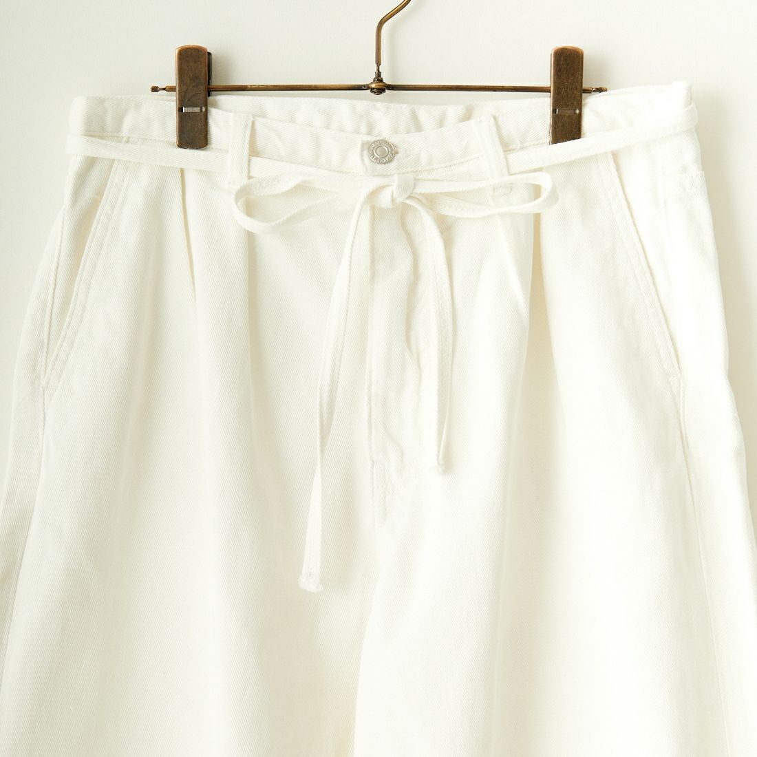 Noir Fabrik [ヌワールファブリック] フリンジデニムショートパンツ [NF-242-004] WHTｶﾂﾗｷﾞ