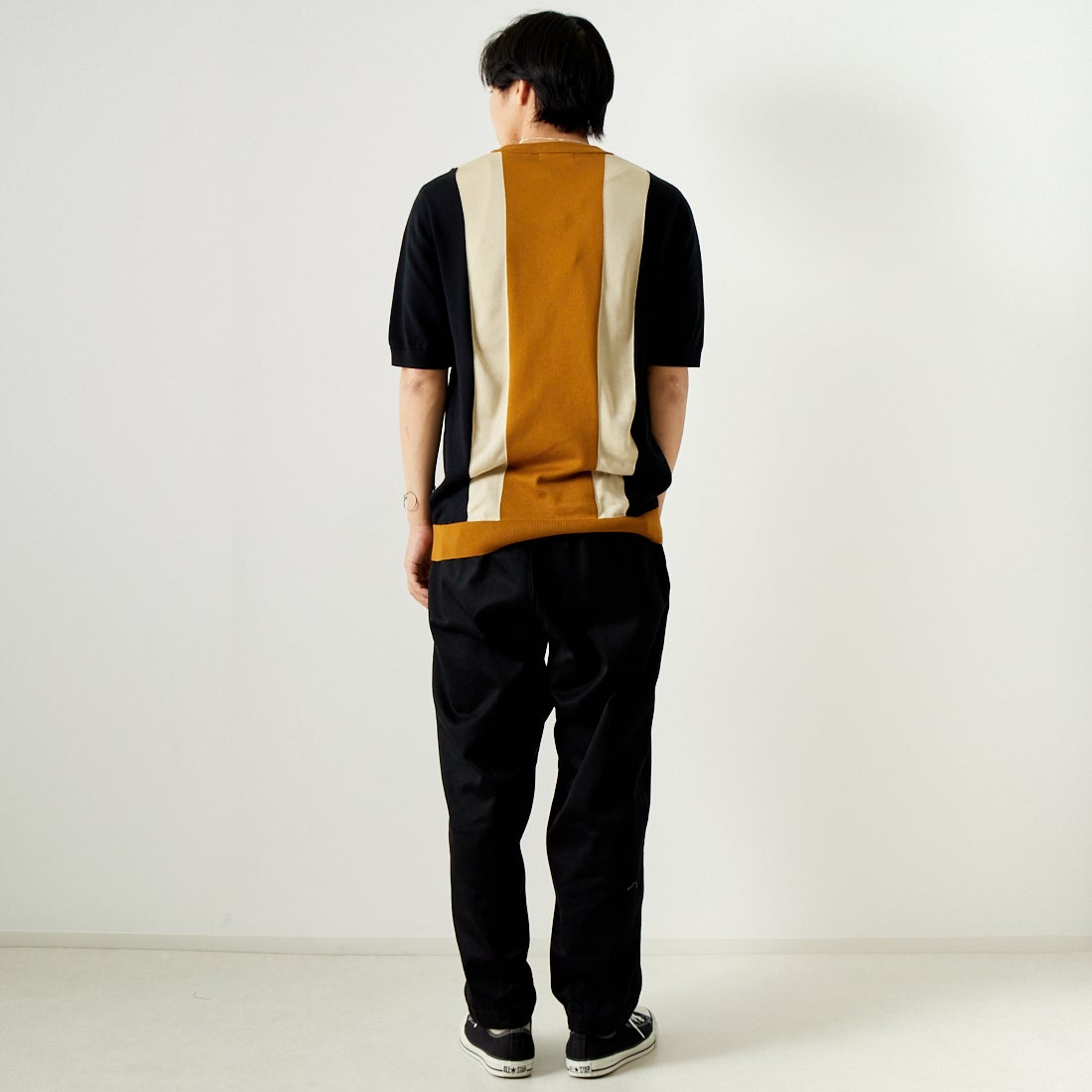 FRED PERRY [フレッドペリー] ストライプ ファインニットTシャツ [K7853] U57 BLK/OA &&モデル身長：179cm 着用サイズ：L&&