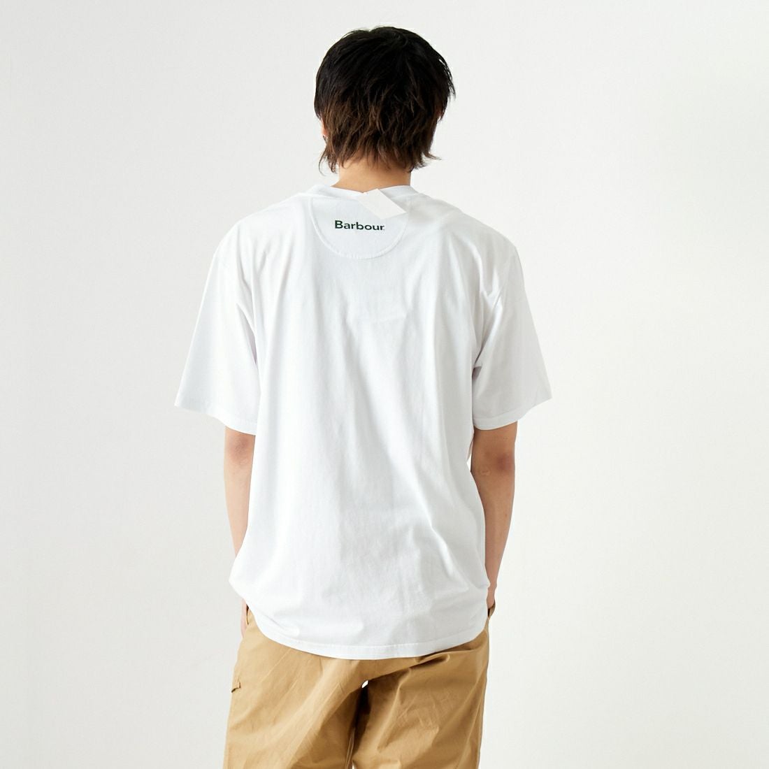 Barbour [バブアー] Grainger アーカイブ ロゴ リラックスフィット Tシャツ [MTS1259] WHITE &&モデル身長：182cm 着用サイズ：42&&
