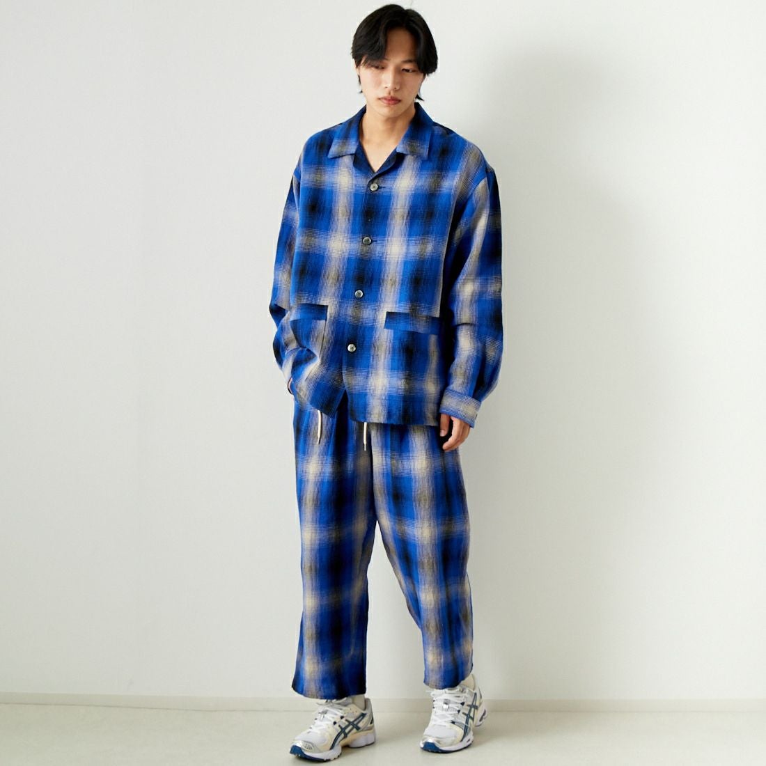 ATELIER BETON [アトリエベトン] リネンチェックパンツ [241-11D] BLUE CHK &&モデル身長：179cm 着用サイズ：3&&