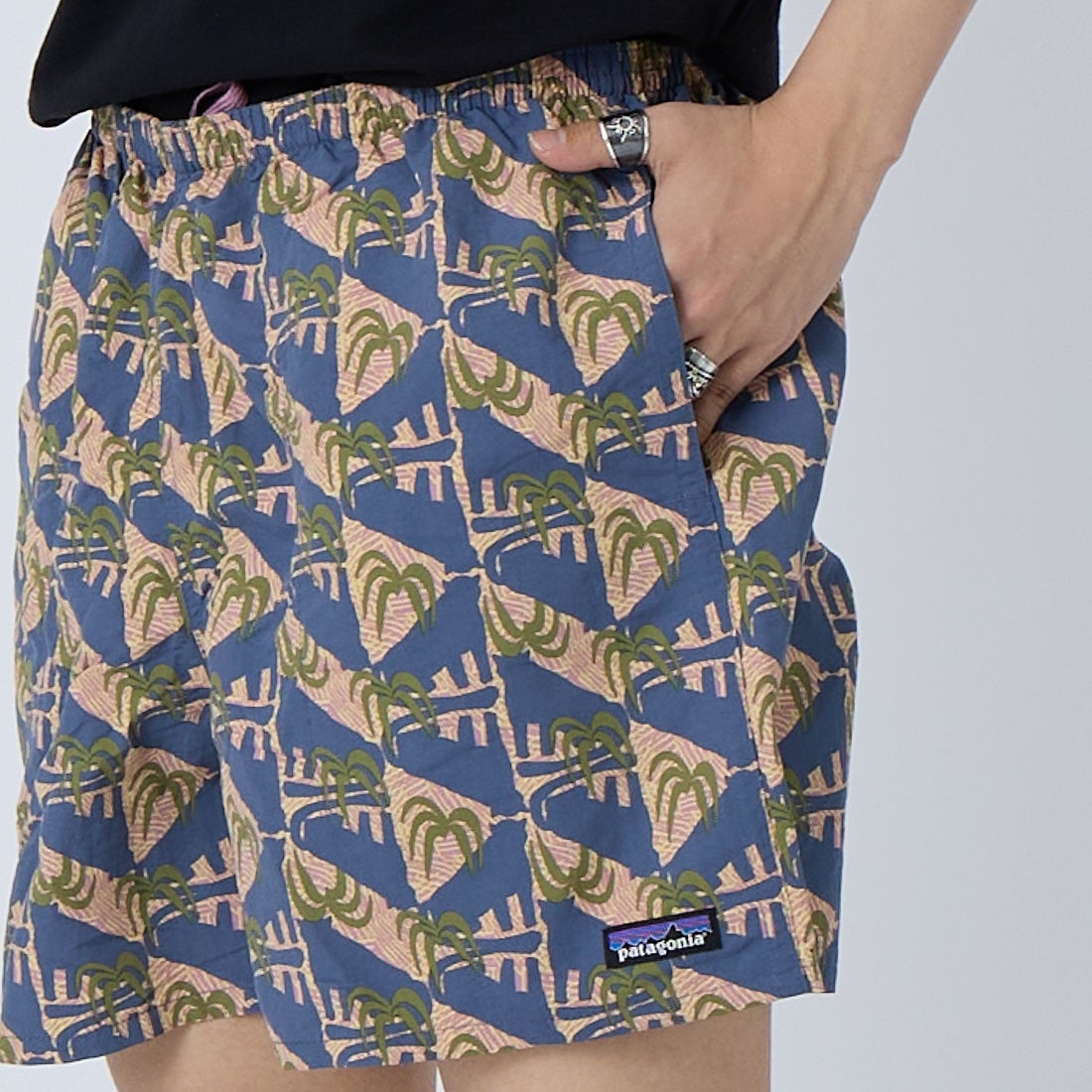 patagonia [パタゴニア] メンズ バギーズ ショーツ 5インチ [57022] JGDO &&モデル身長：179cm 着用サイズ：L&&
