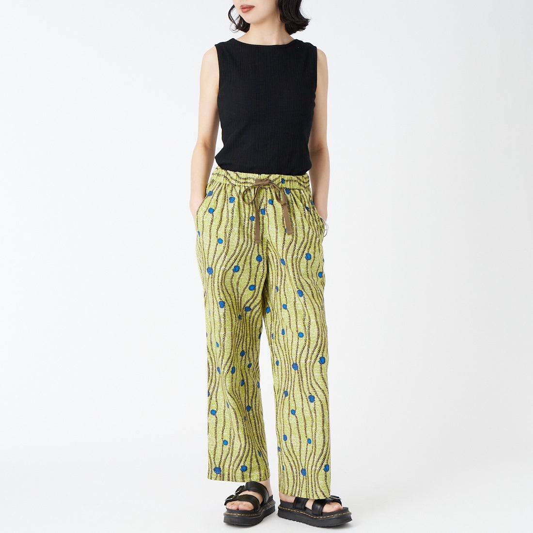 le glazik [ルグラジック] バティック柄プリント コットンイージーパンツ [LG-E0048BTK] LIME GREEN &&モデル身長：162cm 着用サイズ：34&&