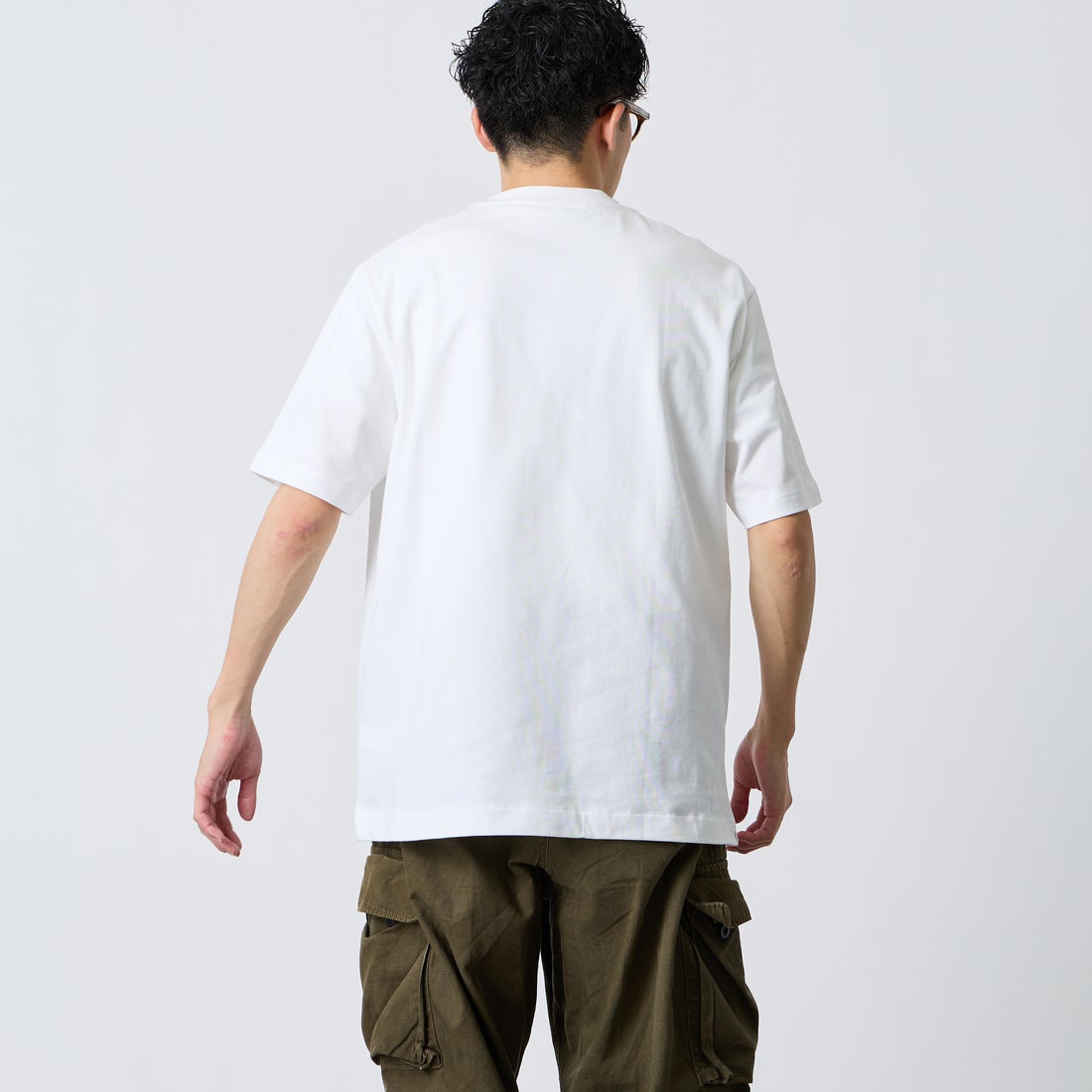 LACOSTE [ラコステ] クルーネックTシャツ [TH5582] 001 WHITE &&モデル身長：168cm 着用サイズ：5&&