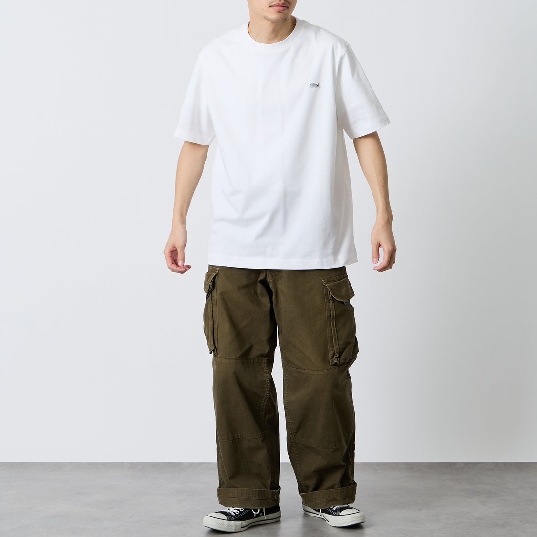 LACOSTE [ラコステ] クルーネックTシャツ [TH5582] 001 WHITE &&モデル身長：168cm 着用サイズ：5&&