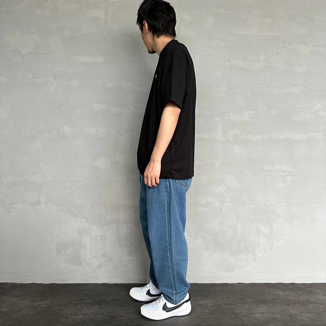 LACOSTE [ラコステ] クルーネックTシャツ [TH5582] 031 BLACK &&モデル身長：173cm 着用サイズ：6&&