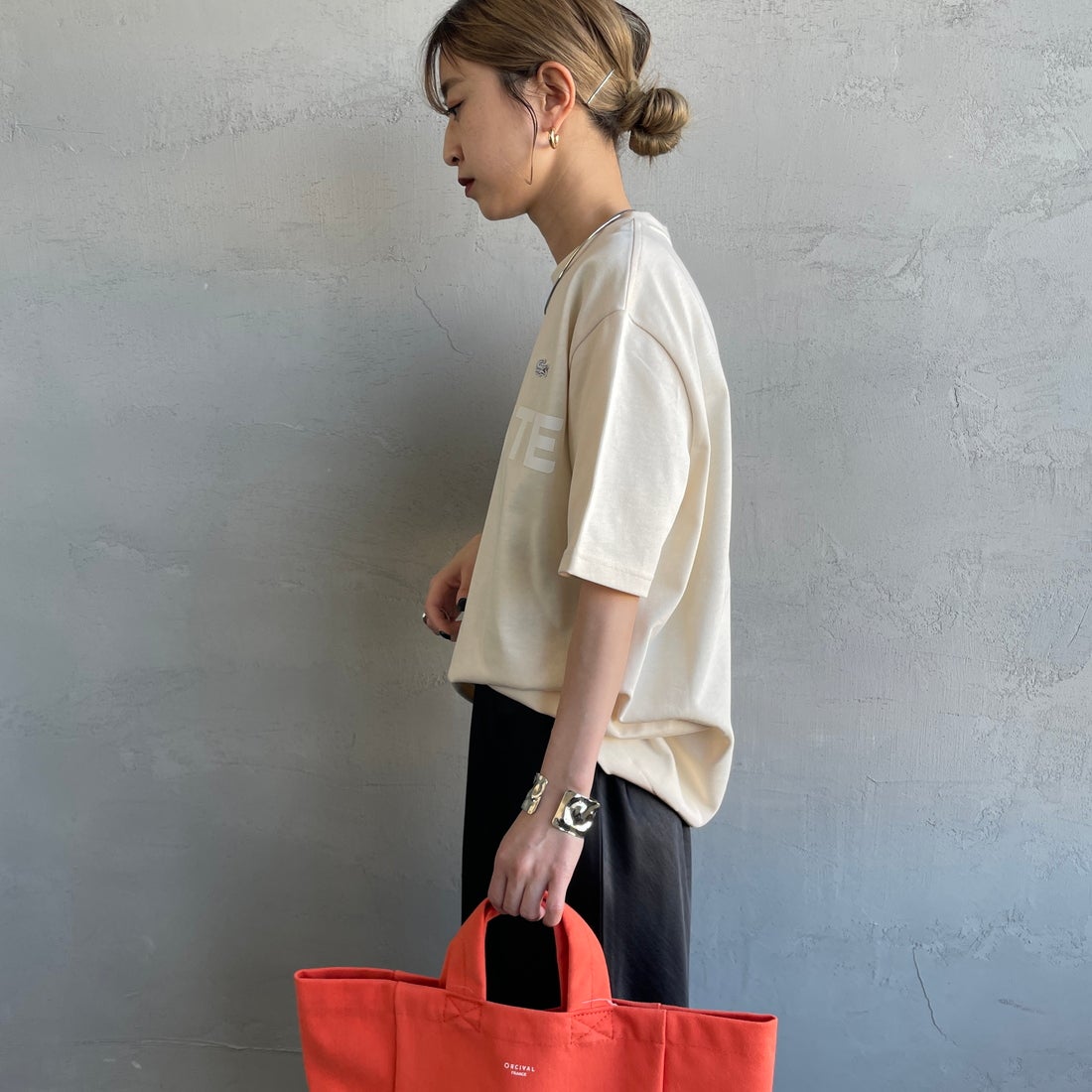 LACOSTE [ラコステ] ヘビーウェイトロゴTシャツ [TH2299] XFJ ECRU &&モデル身長：150cm 着用サイズ：2&&