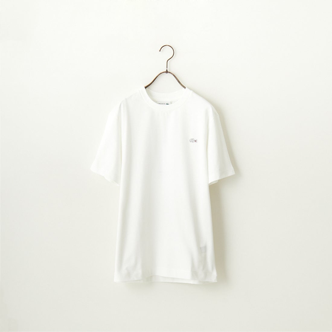 001 WHITE