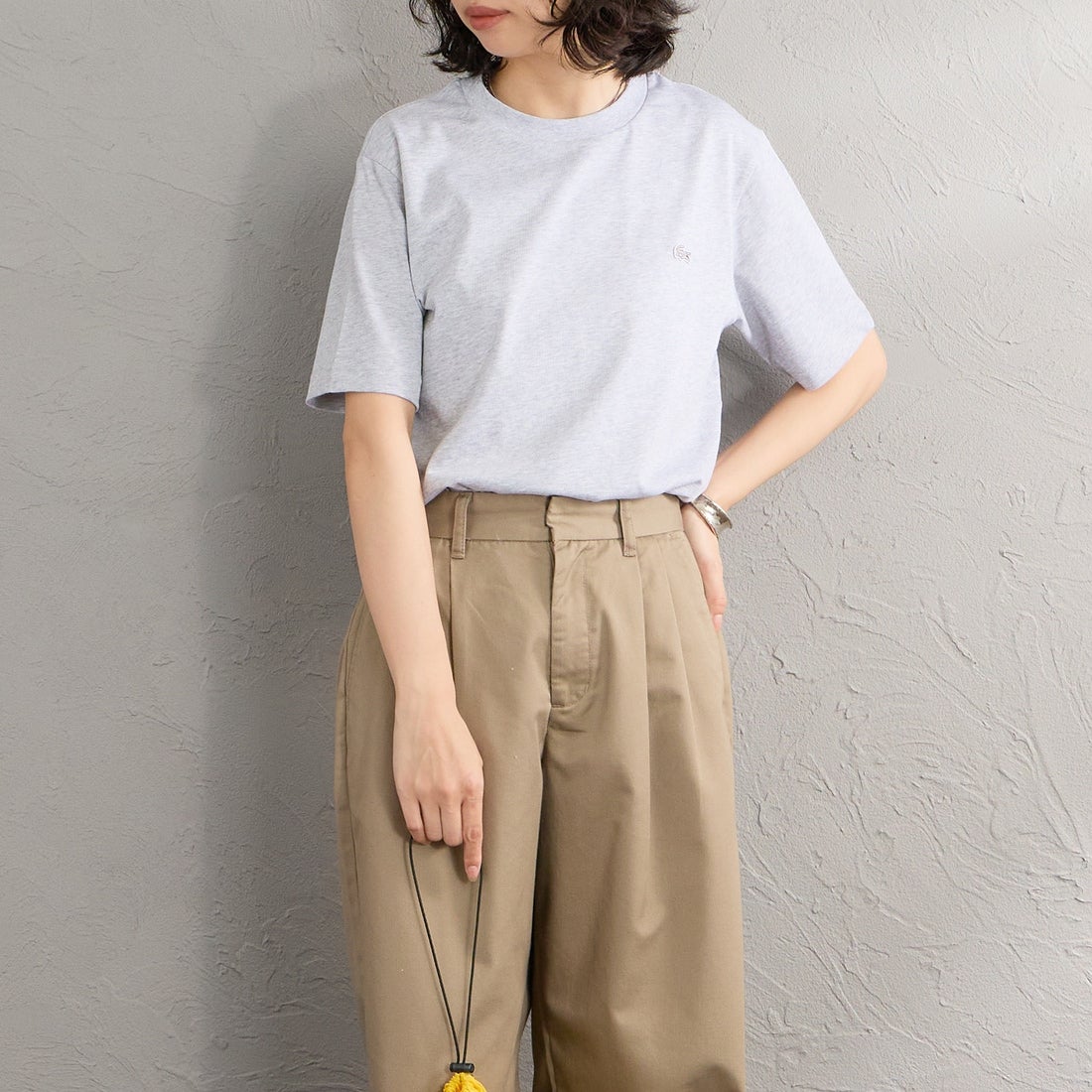 LACOSTE [ラコステ] クルーネックTシャツ [TH5582] CCA SILVER &&モデル身長：162cm 着用サイズ：2&&