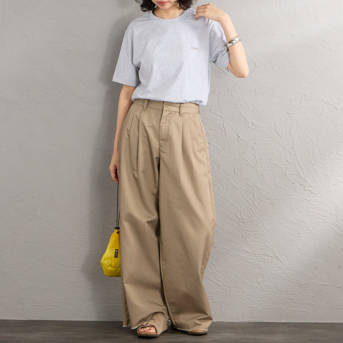LACOSTE [ラコステ] クルーネックTシャツ [TH5582] CCA SILVER &&モデル身長：162cm 着用サイズ：2&&