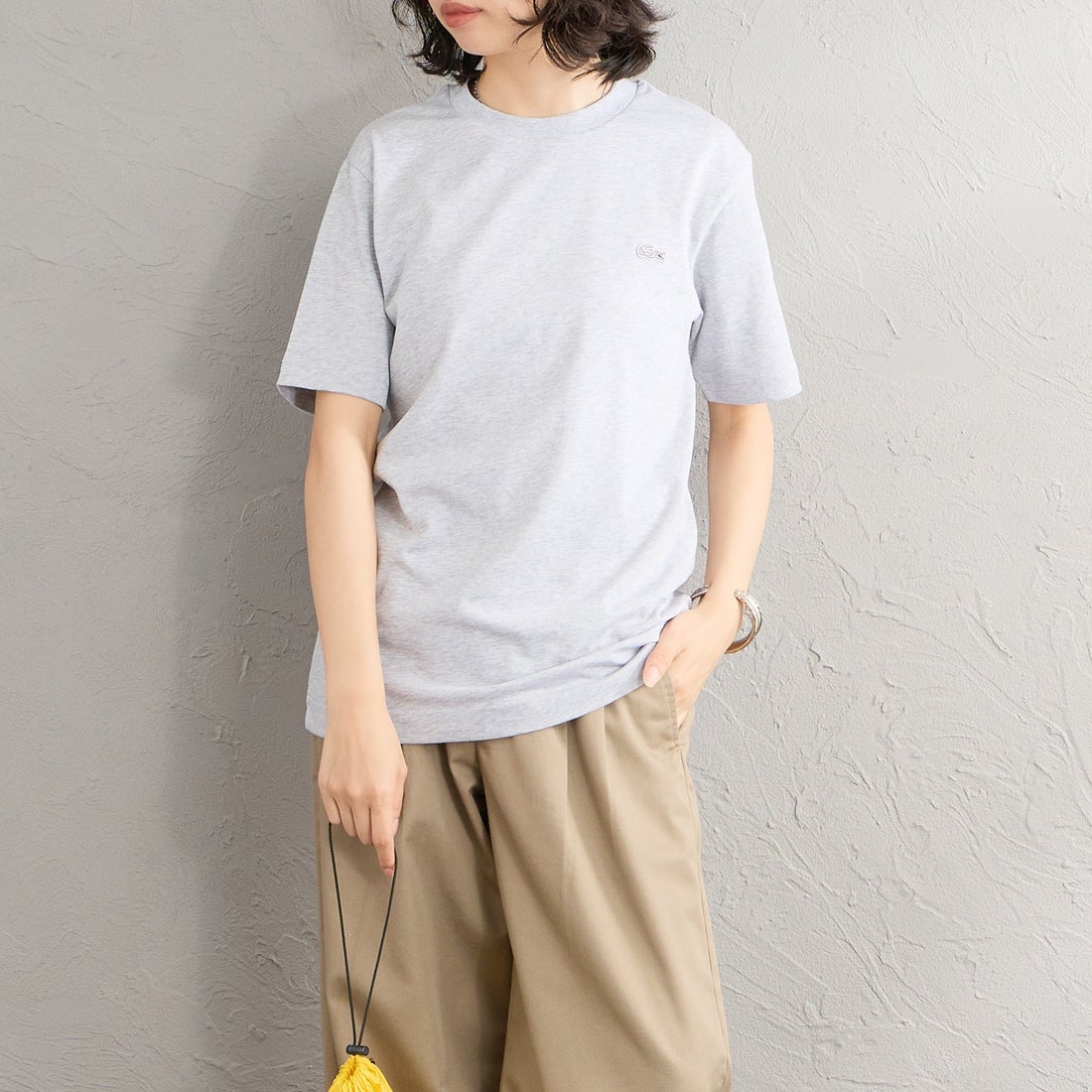 LACOSTE [ラコステ] クルーネックTシャツ [TH5582] CCA SILVER &&モデル身長：162cm 着用サイズ：2&&