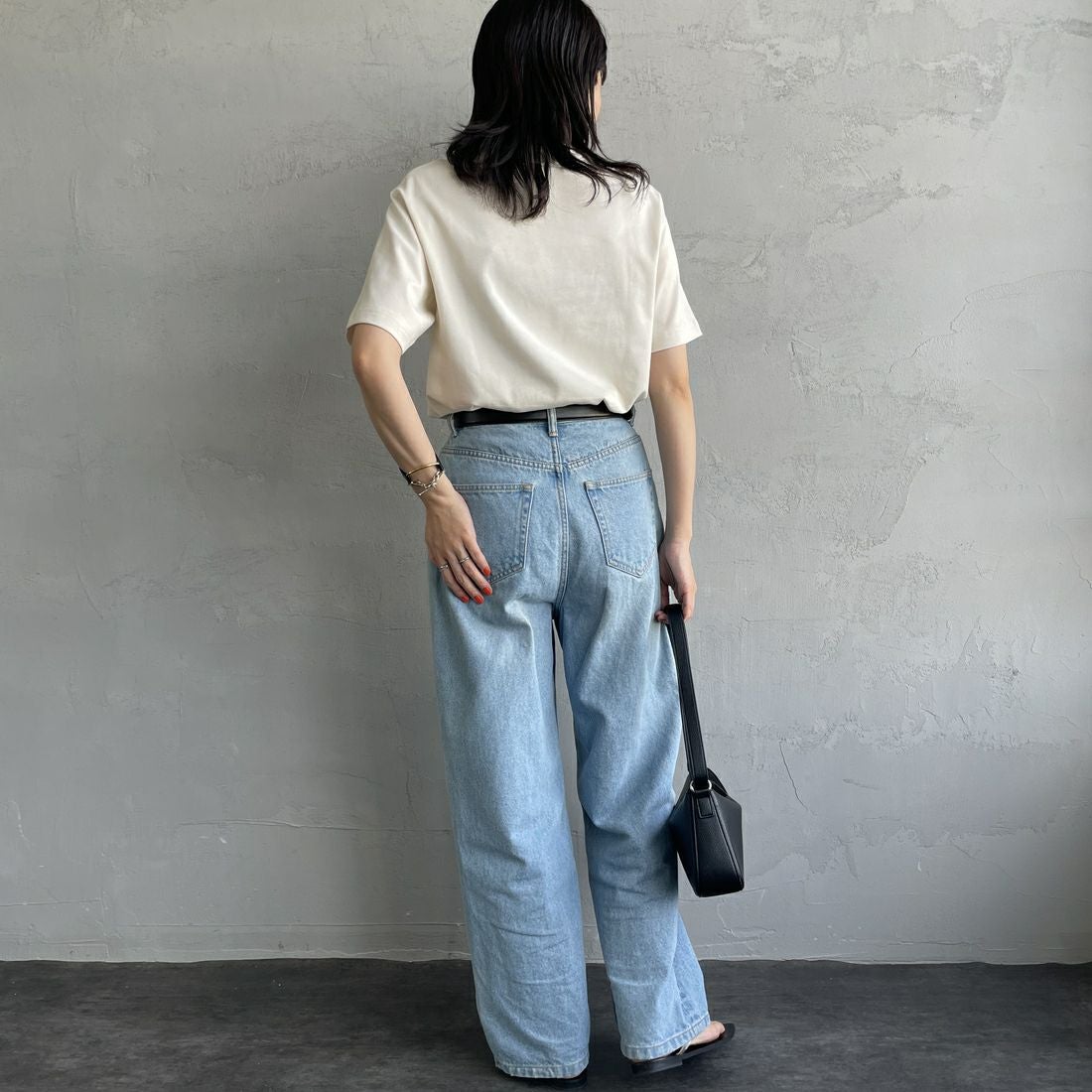 LACOSTE [ラコステ] クルーネックTシャツ [TH5582] XFJ ECRU &&モデル身長：160cm 着用サイズ：2&&