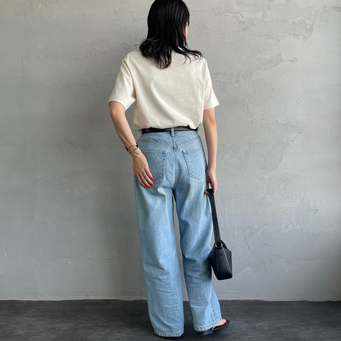 LACOSTE [ラコステ] クルーネックTシャツ [TH5582] XFJ ECRU &&モデル身長：160cm 着用サイズ：2&&