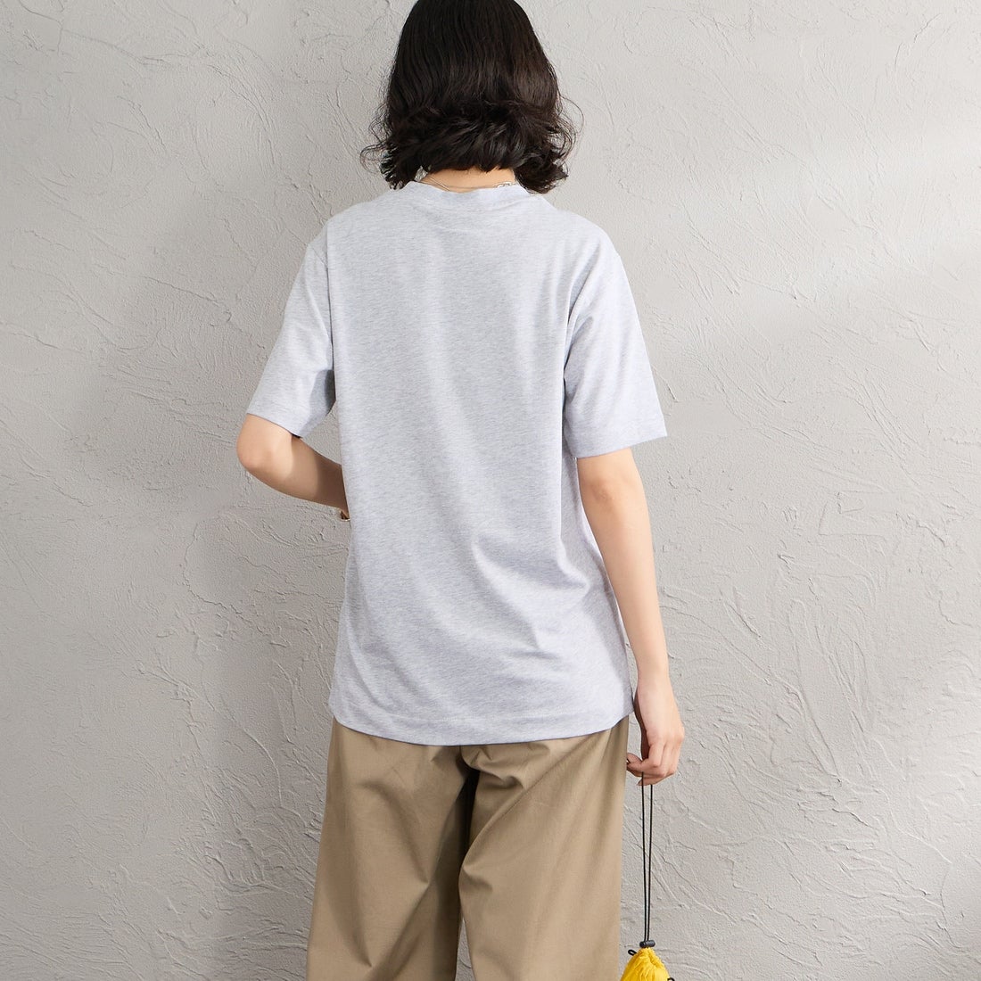 LACOSTE [ラコステ] クルーネックTシャツ [TH5582] CCA SILVER &&モデル身長：162cm 着用サイズ：2&&