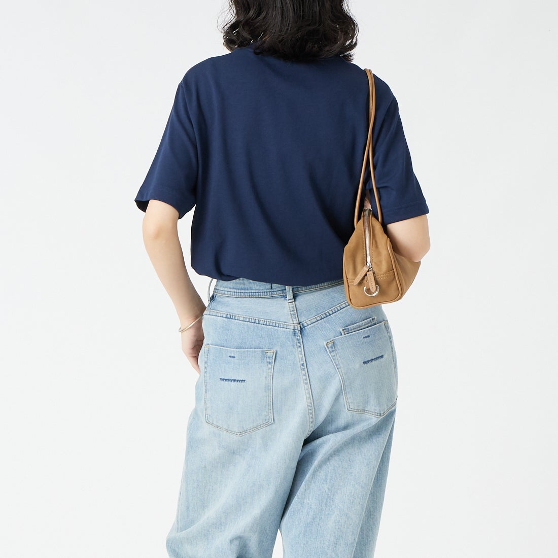 LACOSTE [ラコステ] クルーネックTシャツ [TH5582] 166 NAVY &&モデル身長：162cm 着用サイズ：2&&